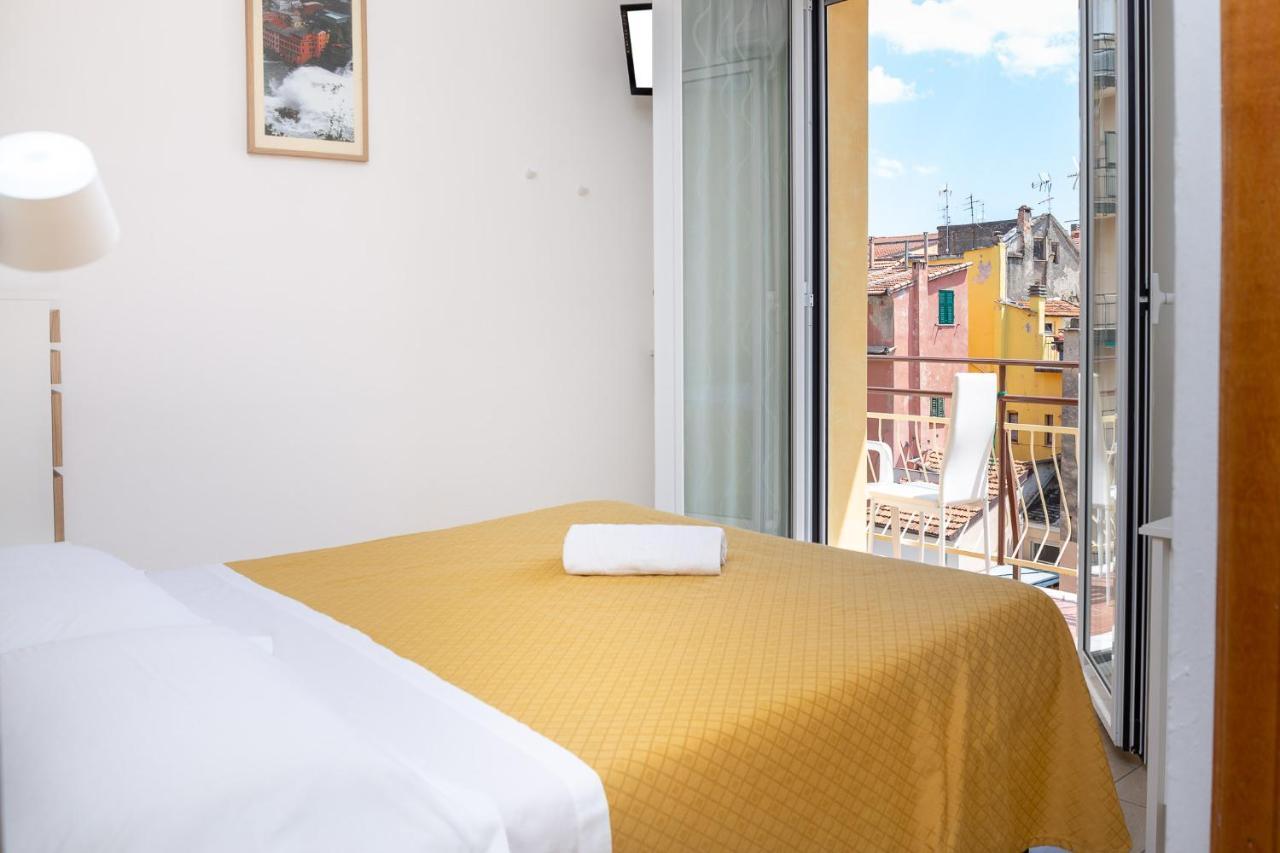Hotel Villa Lina Loano Exterior photo